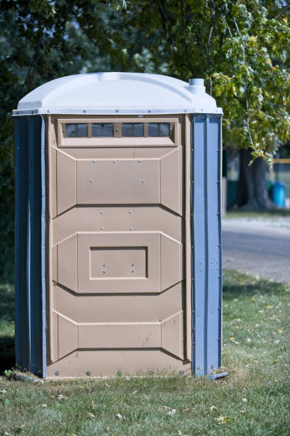 Best Affordable porta potty rental  in Holmen, WI